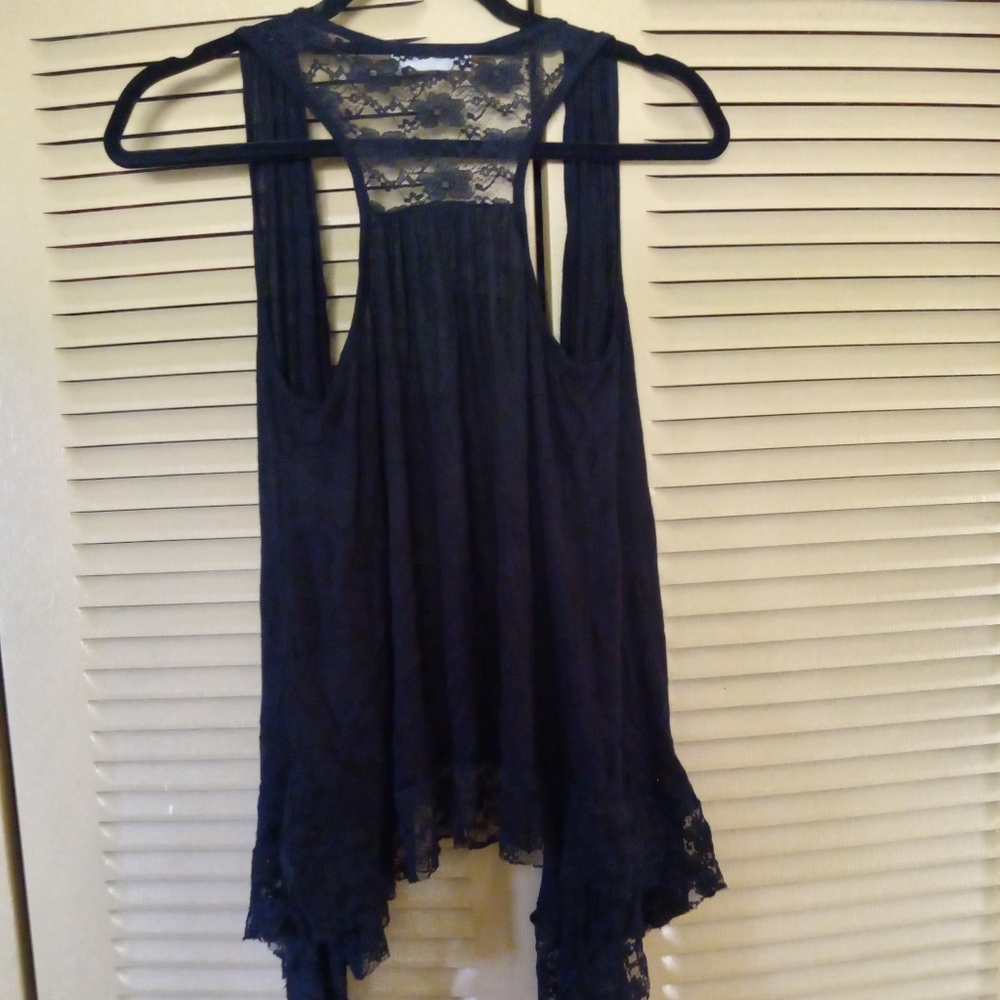 Amber Blue - Picture 3 of 3